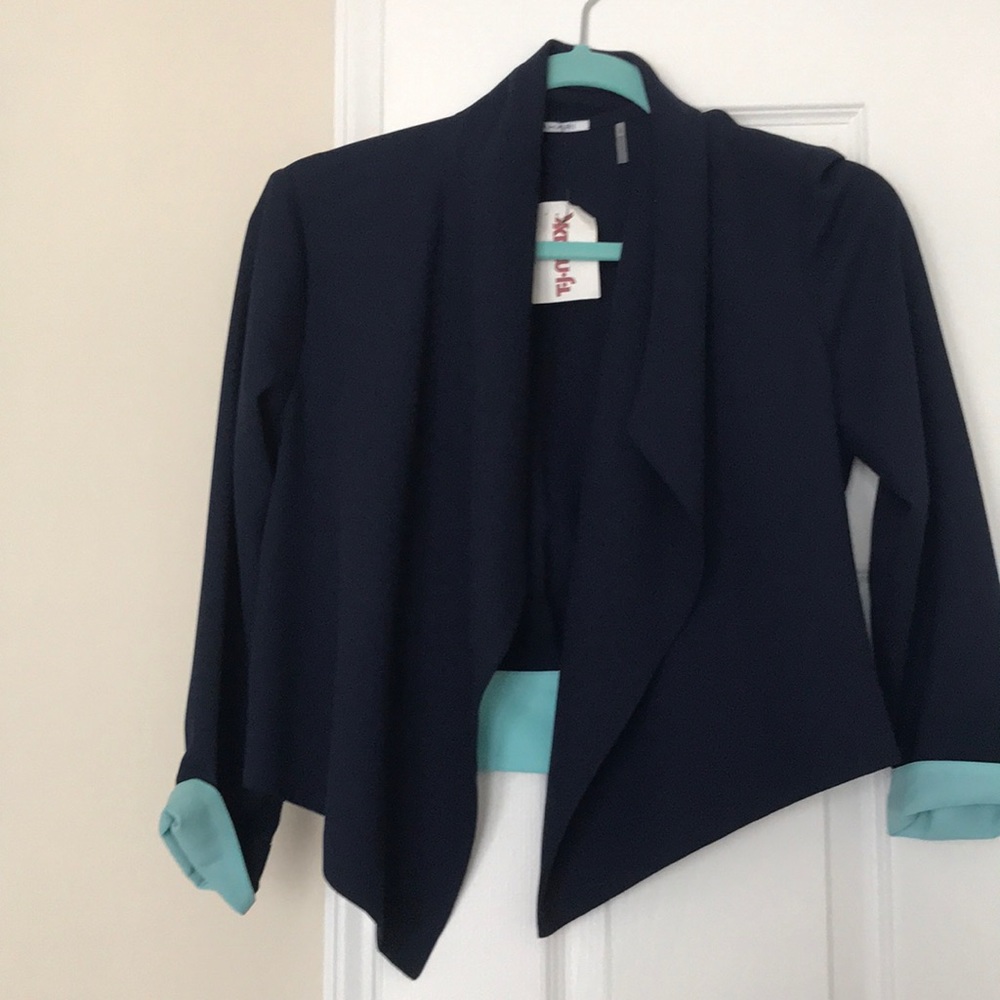 New with Tags Tahari crop navy teal blazer XS